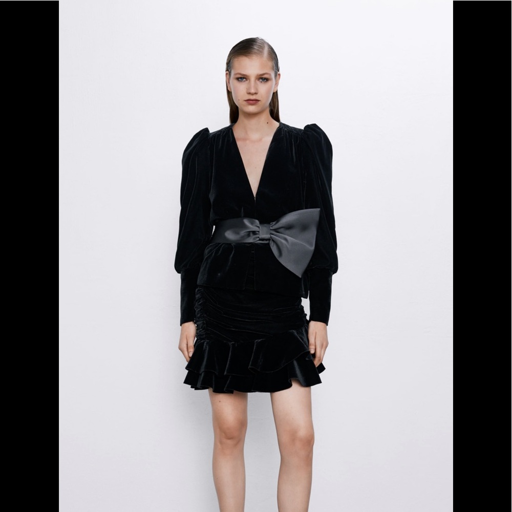 Zara velvet bow jacket